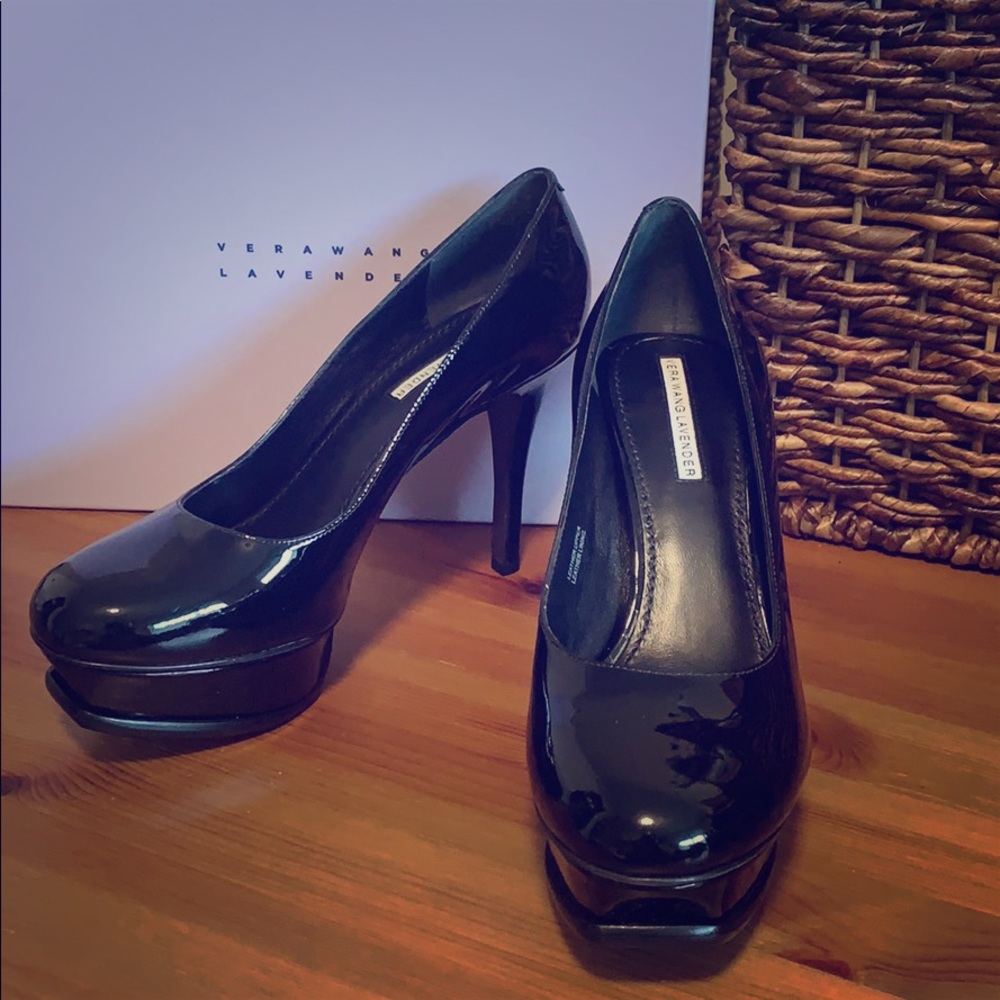 New! Vera Wang Lavender Label Patent Leather Heels